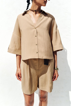 ZARA ШИРОКАЯ РУБАШКА С КОРОТКИМИ РУКАВАМИ, МЯГКИЙ КАШТАНОВЫЙ