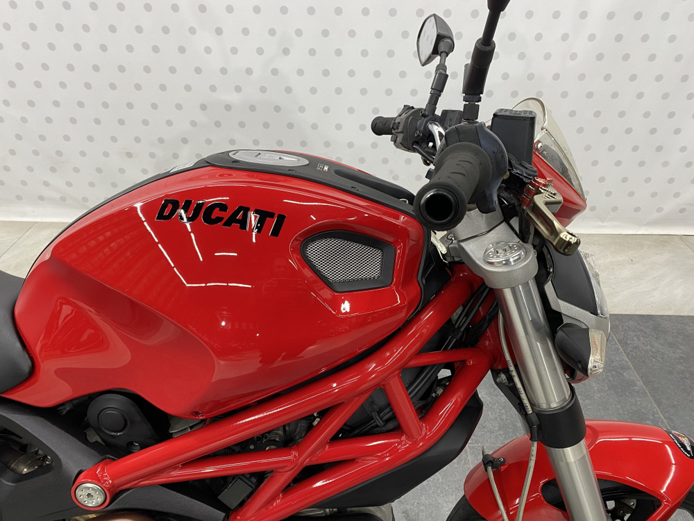 Ducati Monster 696 , 2013