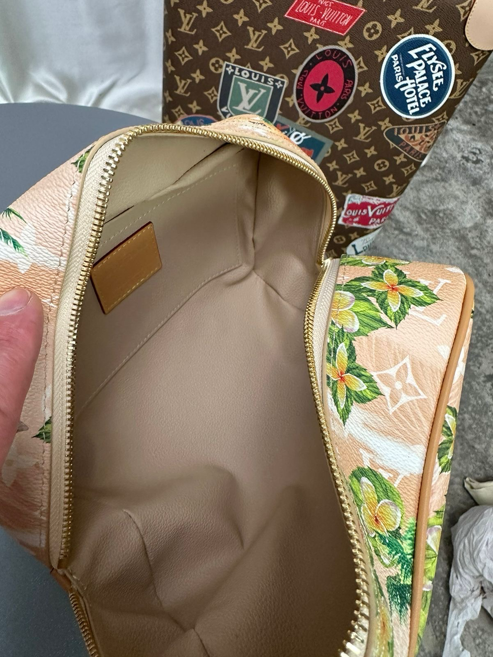 Несессер Louis Vuitton