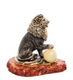 Народные промыслы AM-3102 Фигурка «Лев с шаром» (латунь, янтарь)