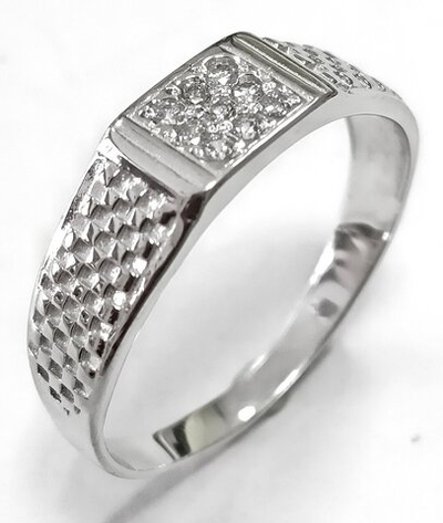 Ювелирное мужское кольцо из серебра 925 пробы,вставка фианиты,размер 20