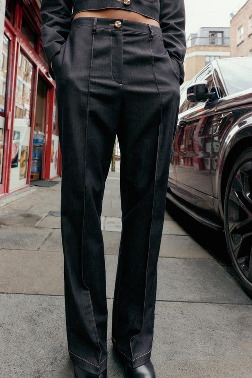 ZARA БРЮКИ ПРЯМОГО КРОЯ СО СТРЕЛКОЙ, ИНДИГО