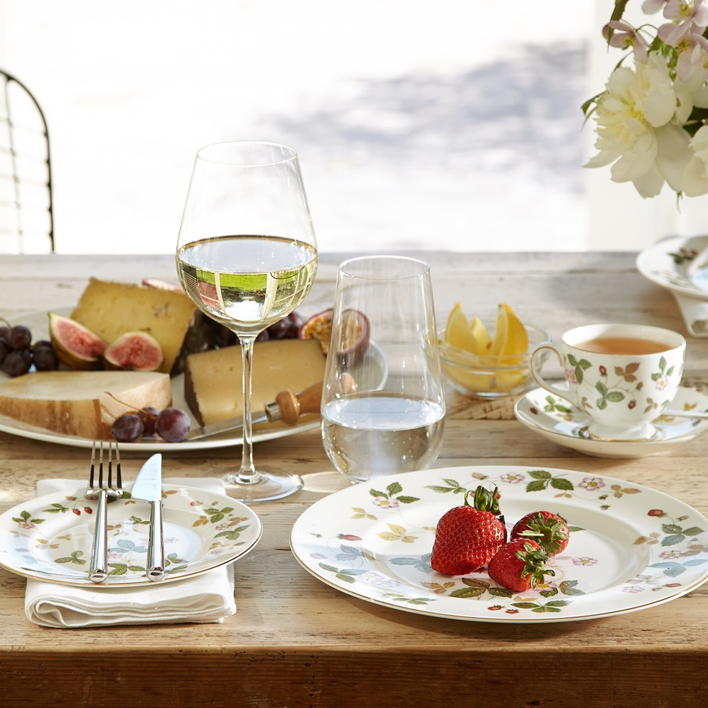 Wedgwood Обеденная тарелка Wild Strawberry 27 см