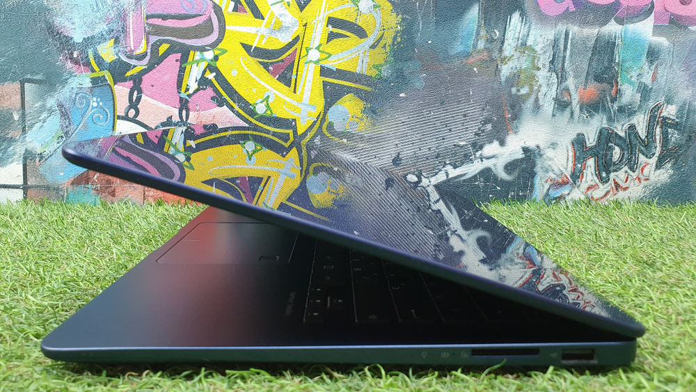 Ноутбук ASUS i5-8/8 Gb/FHD/ Zenbook UX430UA-GV414T [90nb0ec5-m09430] Windows 10 Home