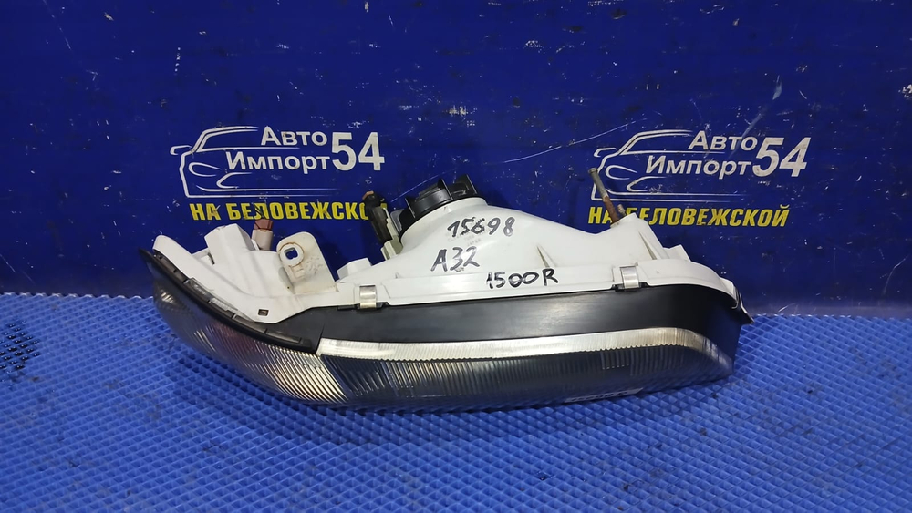 Фара передняя правая NISSAN CEFIRO 1997-1999