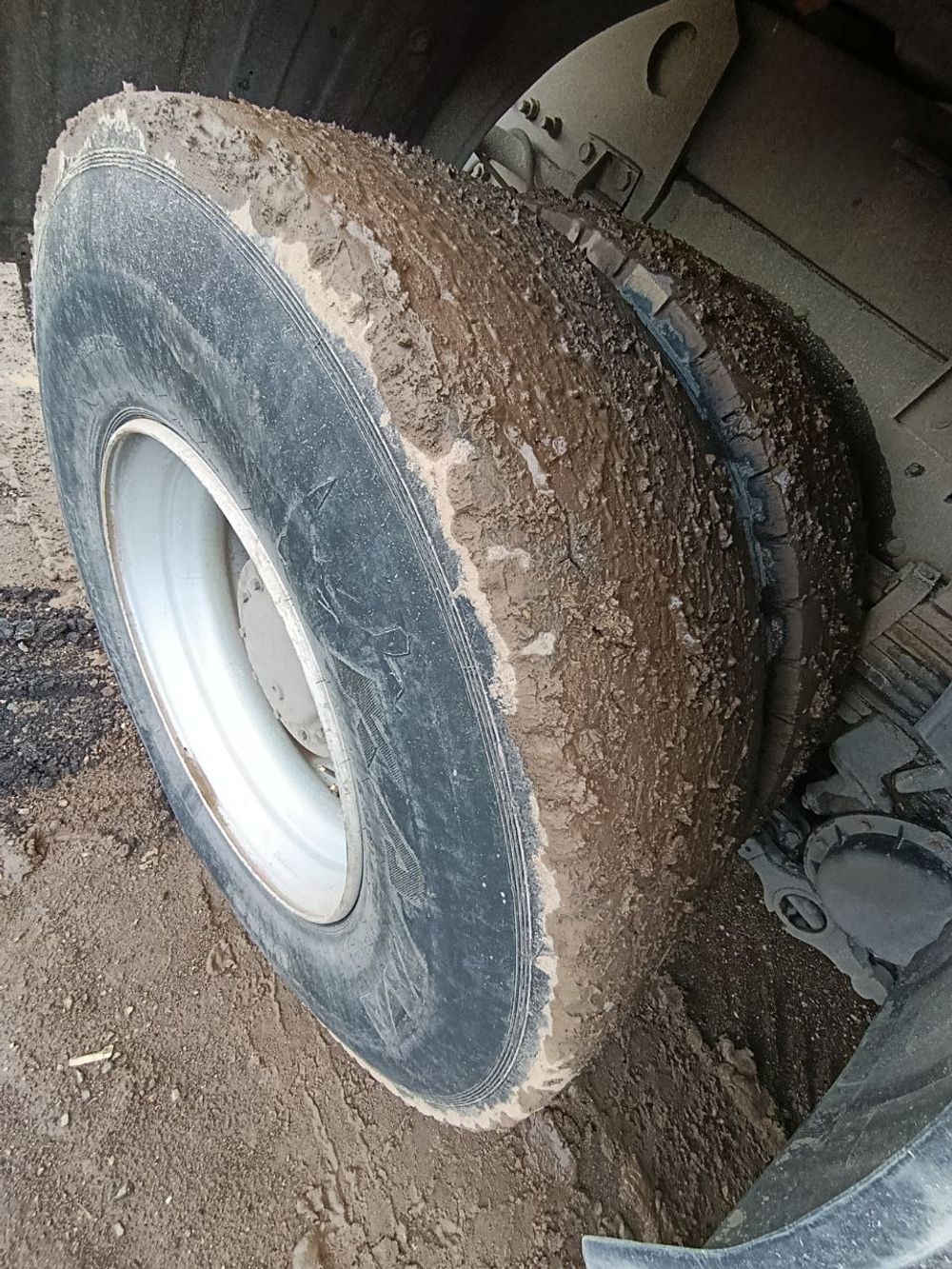 КамАЗ 6520 6x4 Самосвал 6520-B5 (Дизельный, 8,9 л, 390 л.с., МТ)