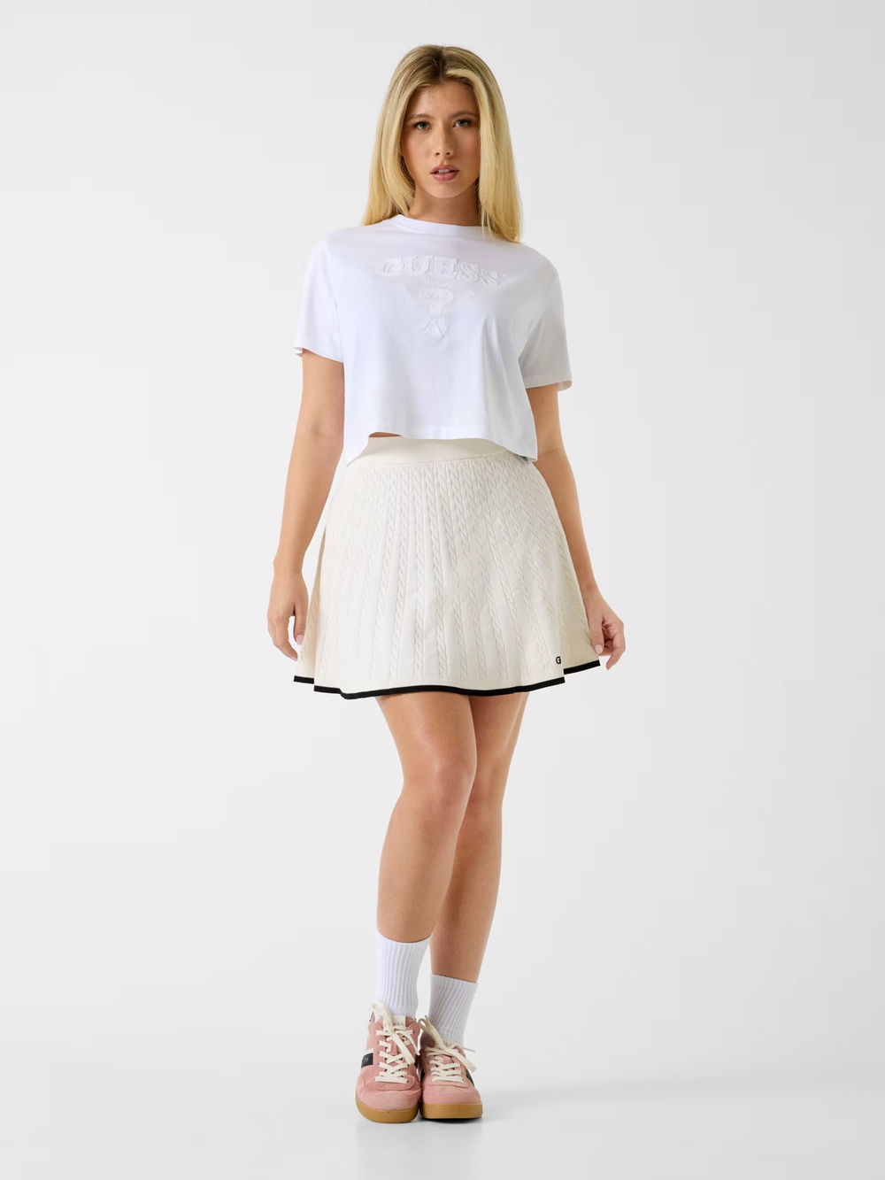 Футболка женская GUESS