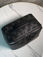 Несессер Louis Vuitton