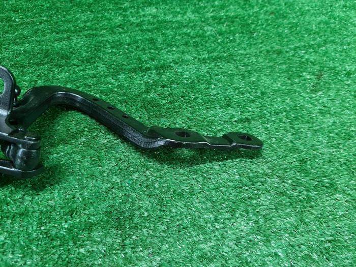 Петля крышки багажника правая BMW X3 G01 (2017-н.в.)