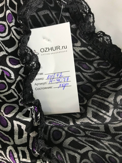 Блузка для лаконичного образа, визуально на 42 размер