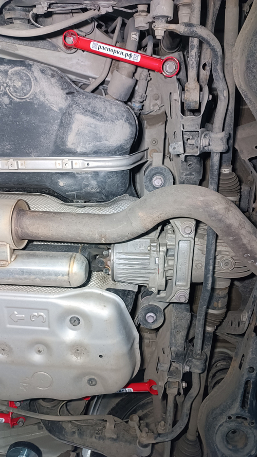 Распорки задние нижние боковые Toyota Yaris 4 GR (ПОД ЗАКАЗ)