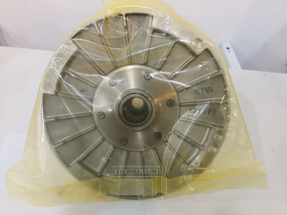 23205-KTW-900. FACE SET,DRIVEN