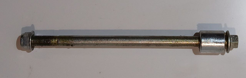 Ось переднего колеса Мопед MotoLand Альфа RS LUX 11