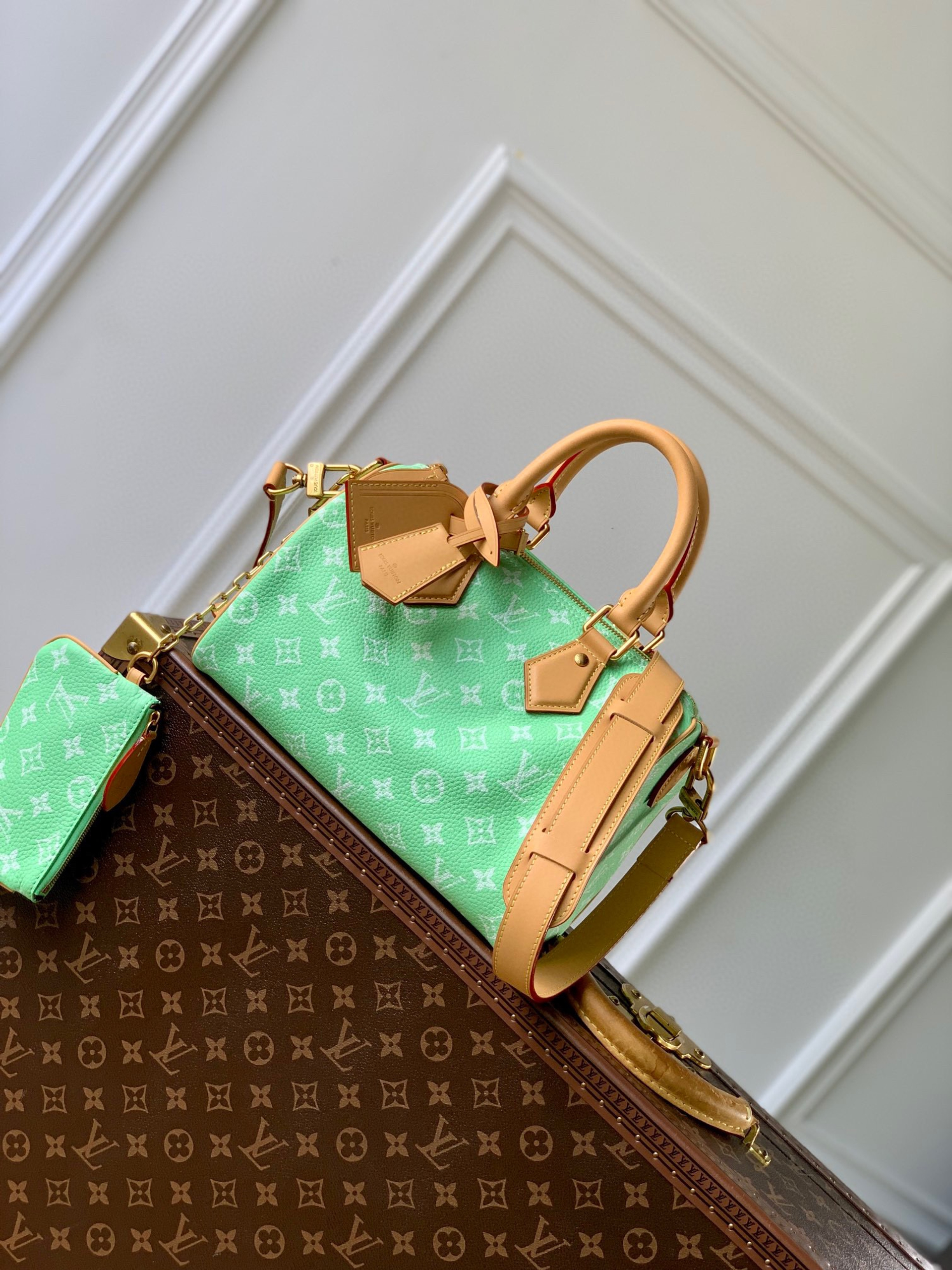 I AM HANDBAG