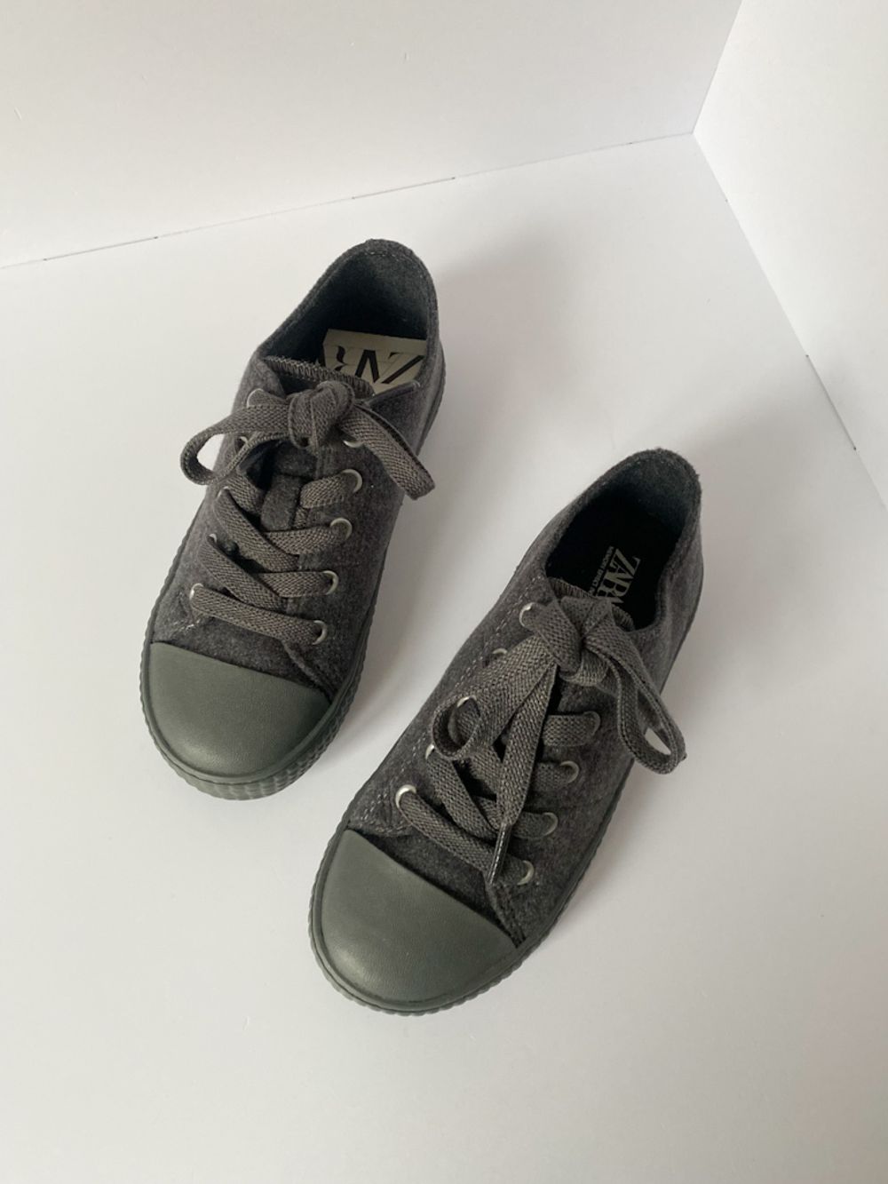 Новые кеды Zara, 31