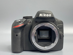 Nikon D3200 kit 18-55mm 200 кадров