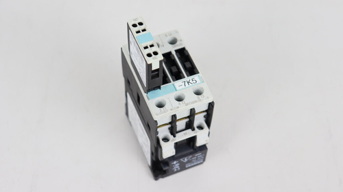 SIEMENS IEC 60 947 VDE 0660 + 3RT1926-1TR00 + 3RH1921-2CA01