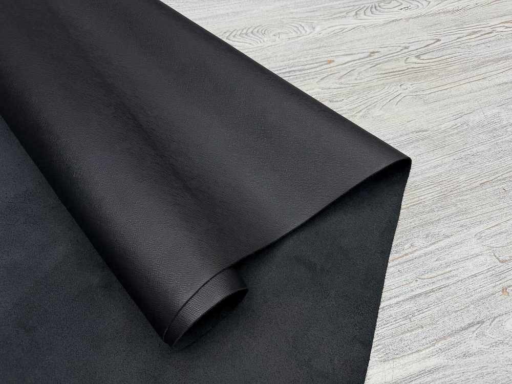 Saffiano Royal Black (1,1-1,3 мм), цв. Черный, натуральная кожа