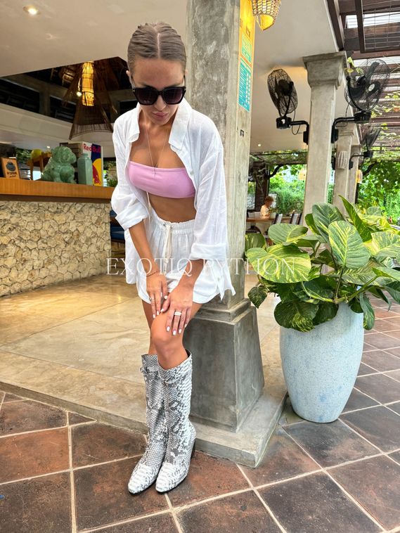 Сапоги из кожи питона в натуральном цвете SH-173