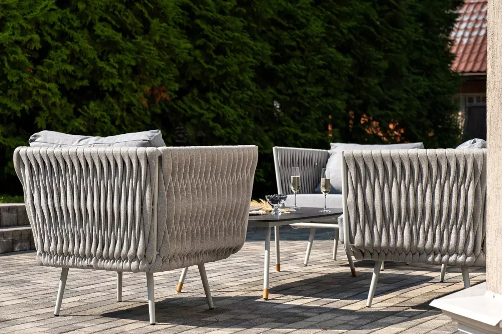 "Монако" лаунж-зона 4-местная из роупа со столом "Верона" (серый гранит), каркас светло-серый, роуп светло-серый