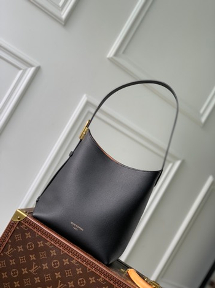 Louis Vuitton Low Key Hobo PM
