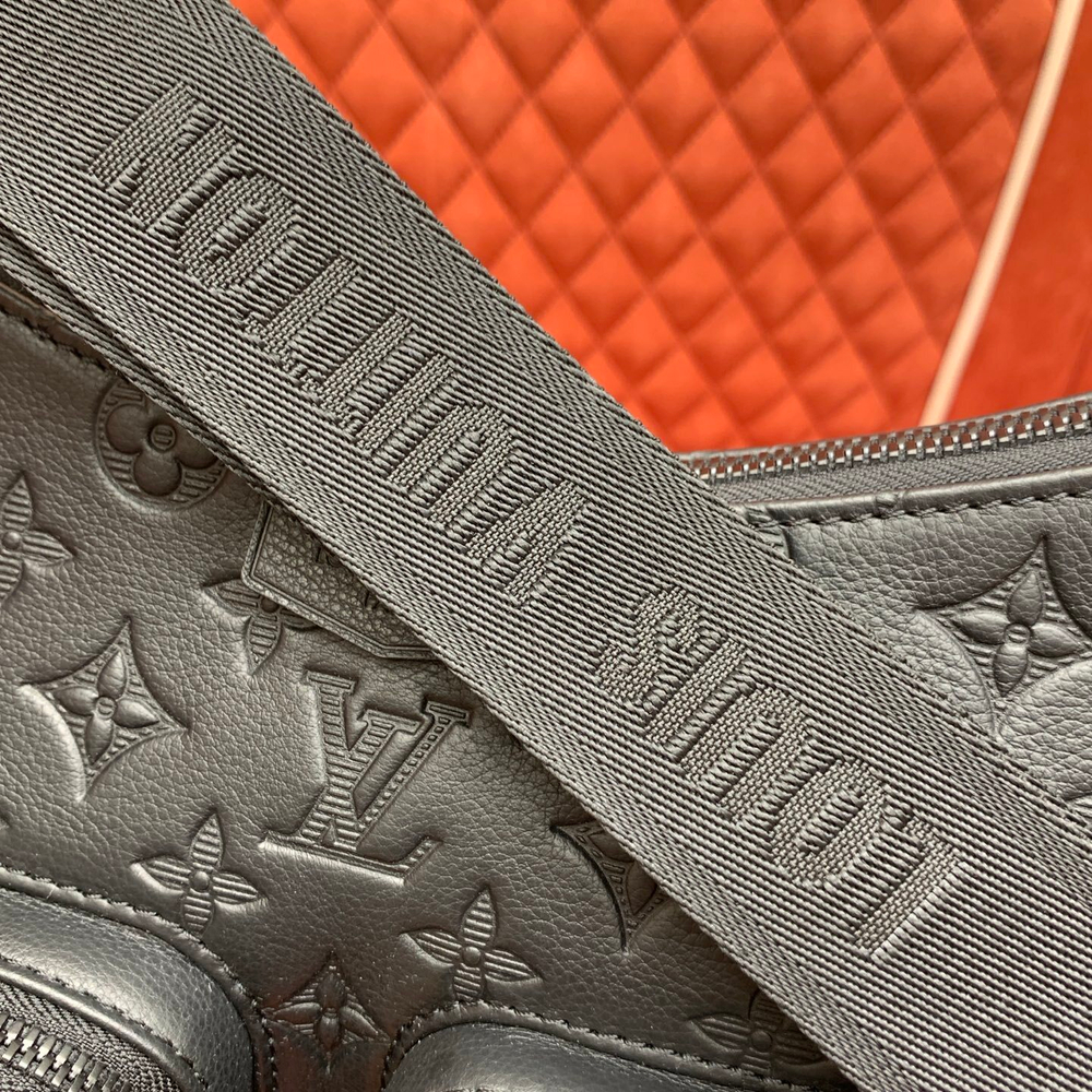 Louis Vuitton Hobo Cargo