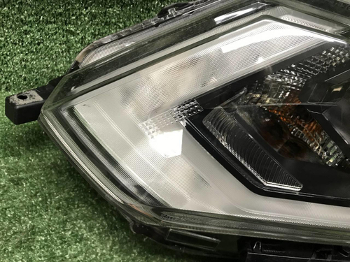 Фара левая Nissan X-Trail T32 (2017-2022) галоген