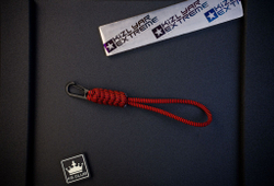 Темляк с карабином