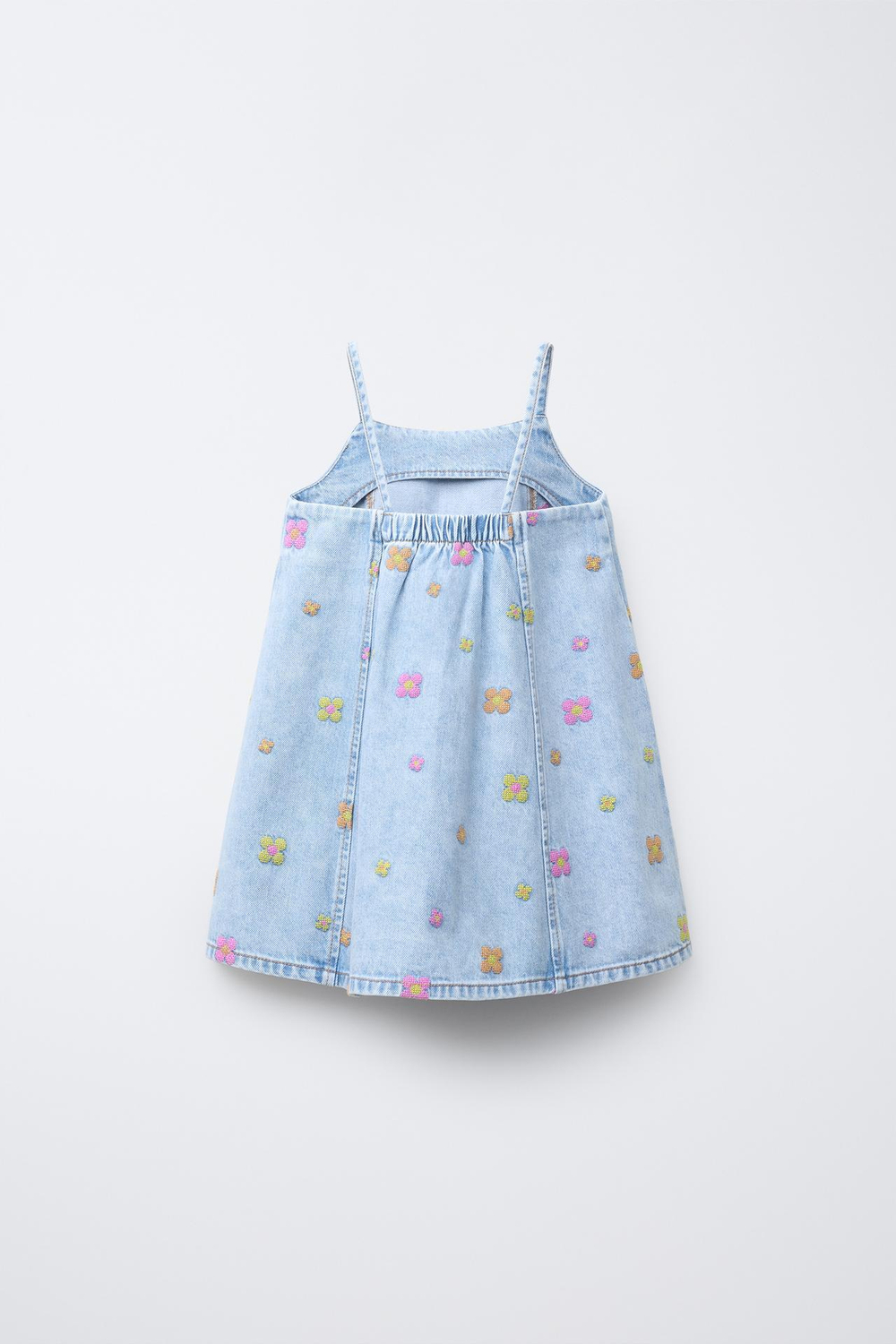 ZARA ДЖИНСОВОЕ ПЛАТЬЕ С ЦВЕТОЧНОЙ ВЫШИВКОЙ, ГОЛУБОЙ