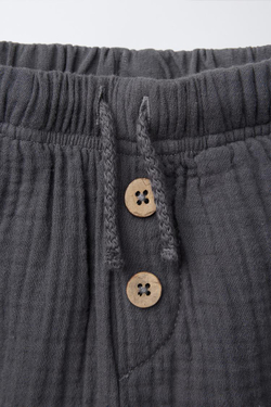 ZARA БРЮКИ ПРЯМОГО КРОЯ С КОНТРАСТНОЙ ТЕКСТУРОЙ, ТЕМНО-СЕРЫЙ