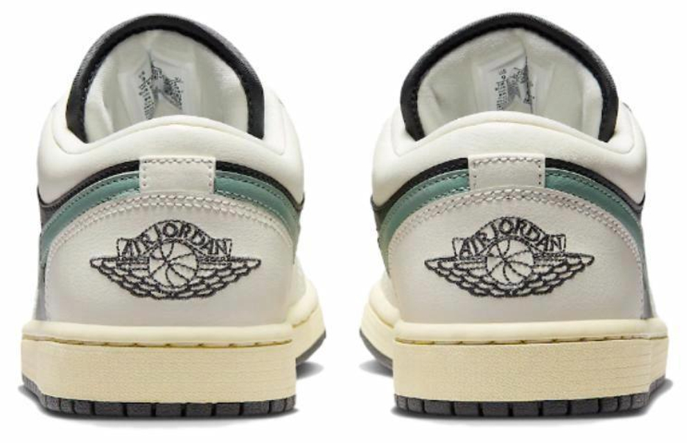 Кроссовки Jordan Air Jordan 1 Low Jade Smoke (Женская размерная сетка)