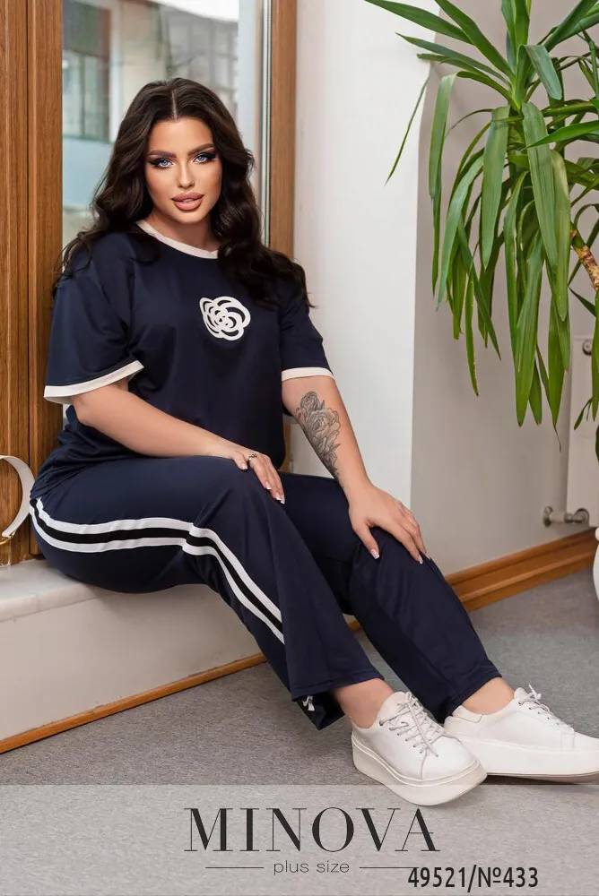 Костюм 433-темно-синий Minova