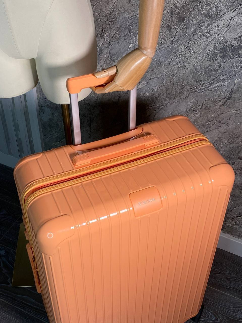 Чемодан Rimowa, арт. 477540495