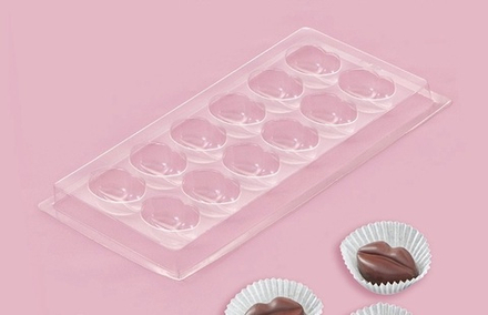 Пластиковая форма для шоколада "Губы" 22*11см