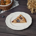 Тарелка 21 см, фарфор "NOBLE" серия "Retro Ritz & Bella-White"