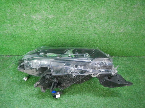 Фара правая Toyota Land Cruiser Prado 150 (2017-н.в.) LED