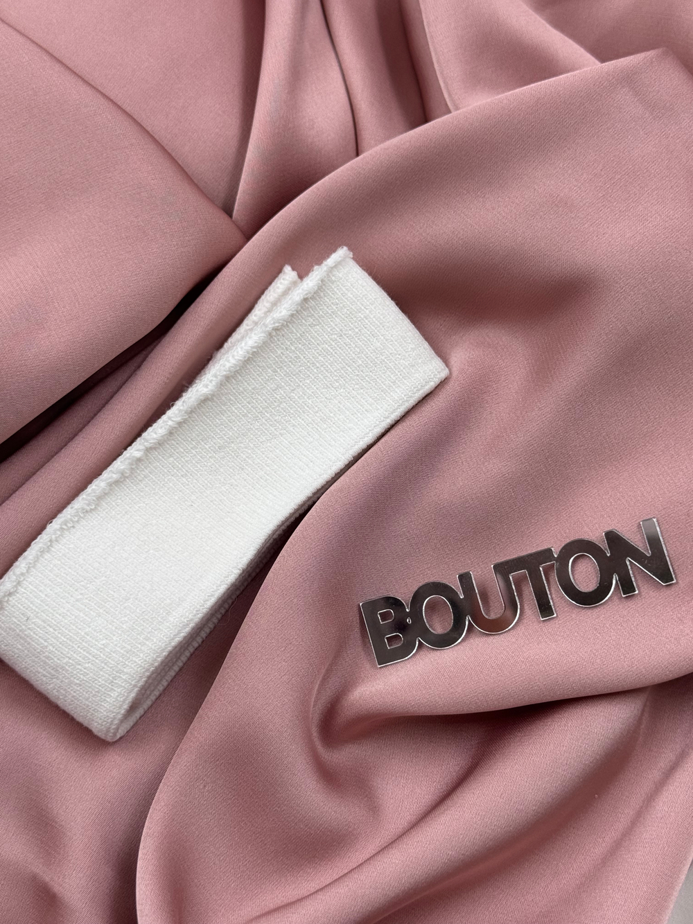 Подвяз трикотажный белый  0,84 м, ширина 4 см