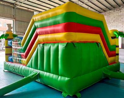 Коммерческий надувной батут "Сафари-экскурсия", с горкой 5*4*2,8 м