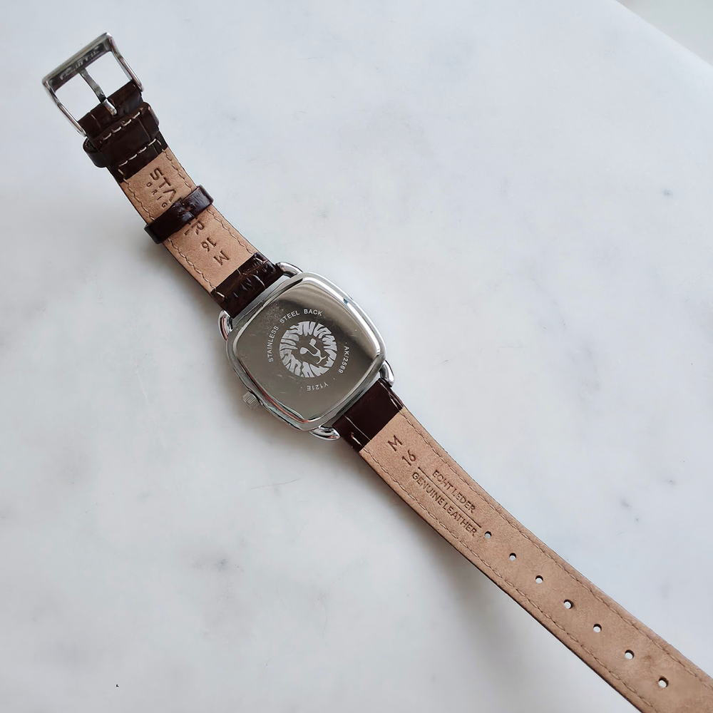 Часы Anne Klein на кожаном ремешке