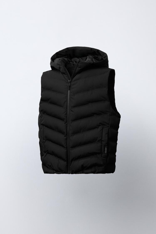 ZARA ОЧЕНЬ ЛЕГКИЙ ЖИЛЕТ WATER REPELLENT С КАПЮШОНОМ, ЧЕРНЫЙ