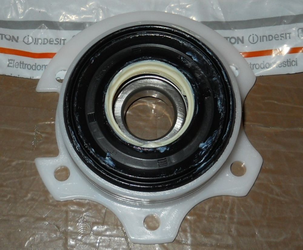 Суппорт для стиральной машины Indesit(Индезит)/Ariston (Аристон) 087966, 055317, 092024
