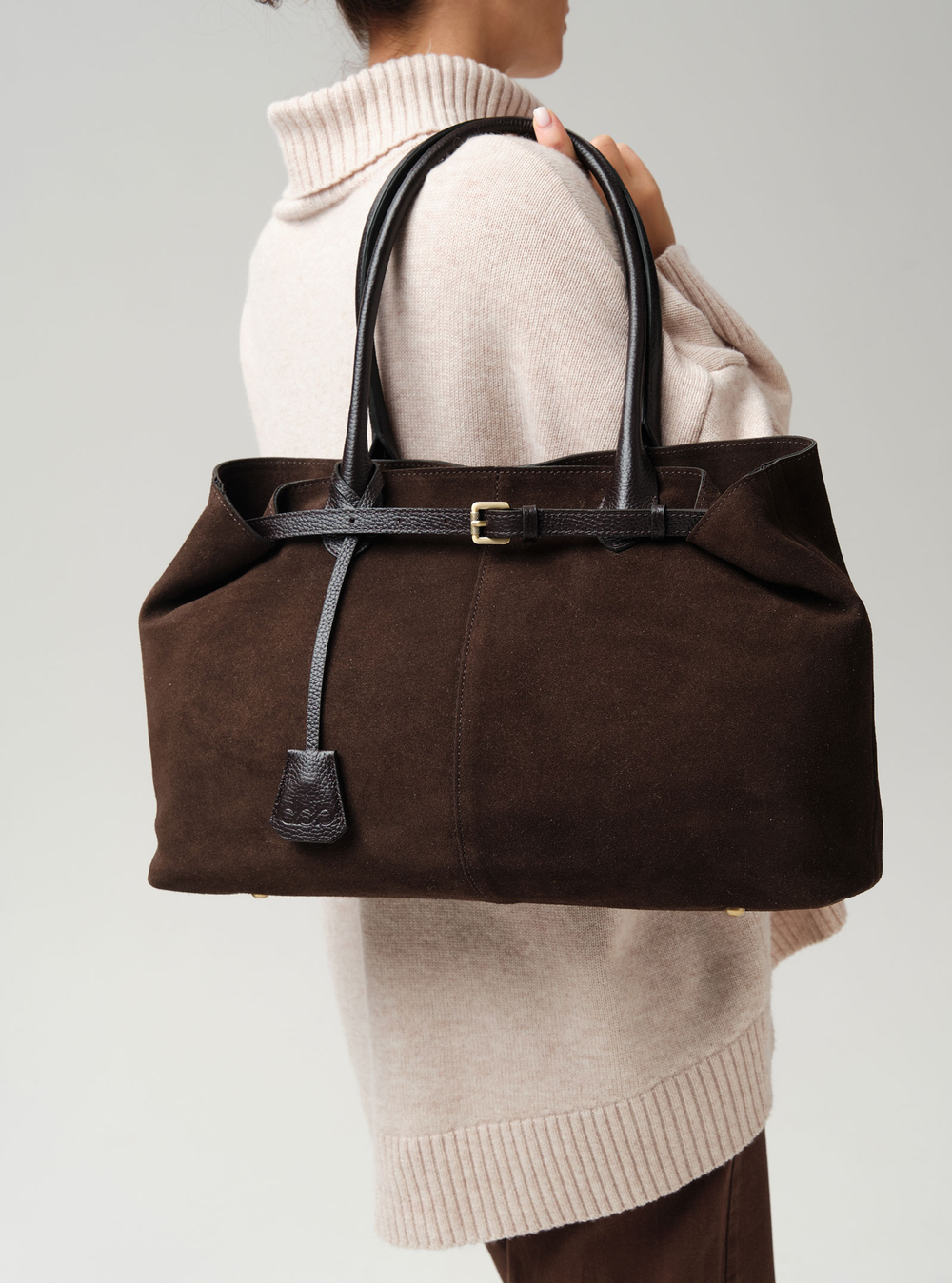 Замшевая сумка Daniela DBR 31375 черный каштан