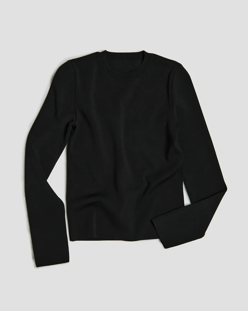 Черный укороченный лонгслив из вискозы