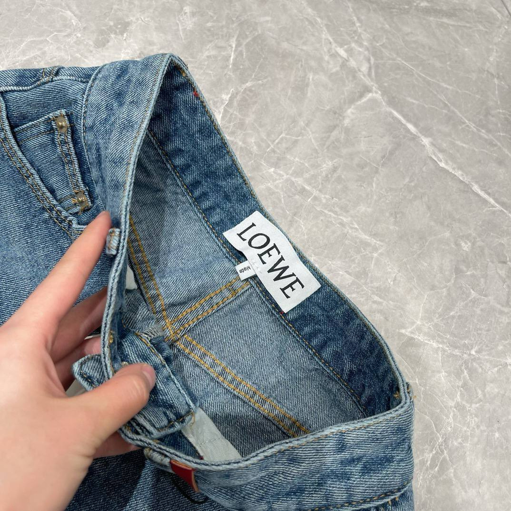 Шорты Loewe