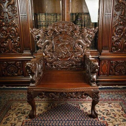 Винтаж: Роскошное кресло с драконами