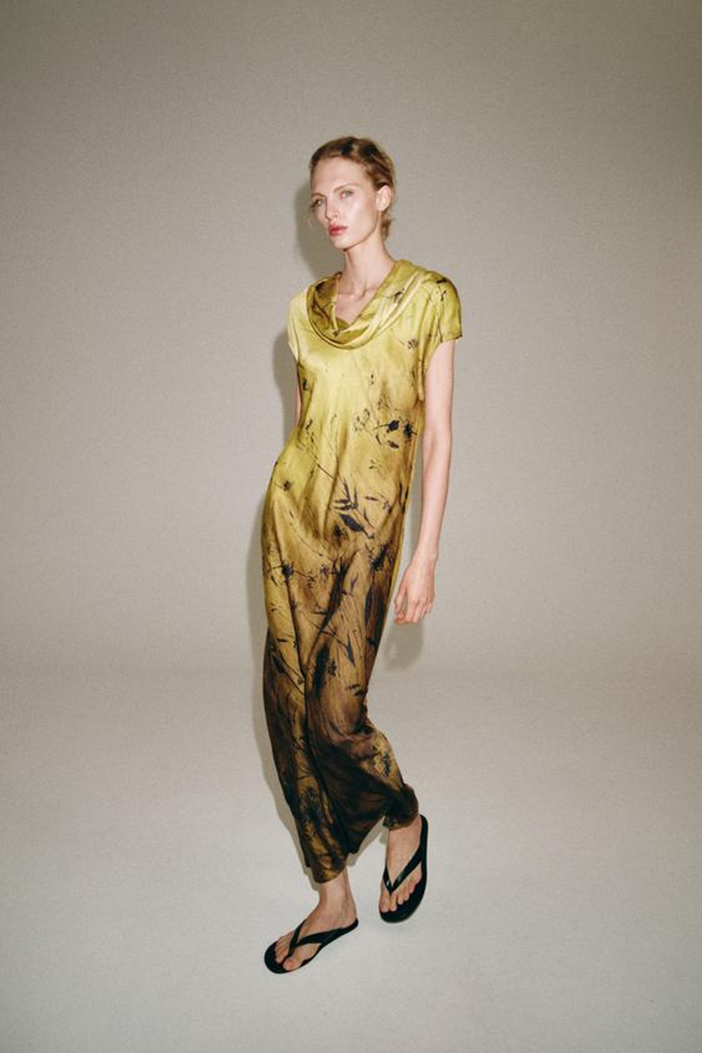 ZARA ПЛАТЬЕ С ПРИНТОМ ZW COLLECTION, КОНЬЯЧНЫЙ