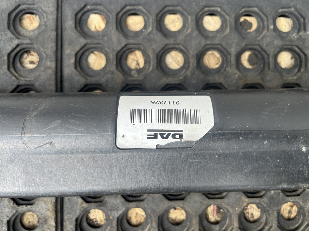 Цилиндр подъёма кабины 2018 г.