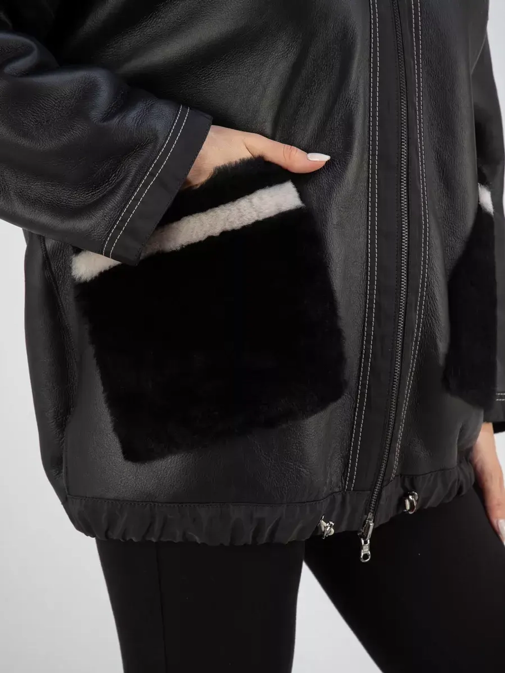 Дубленка натуральная с капюшоном двухсторонняя