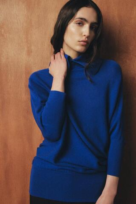 ZARA ДЛИННЫЙ СВИТЕР С РУКАВАМИ «ЛЕТУЧАЯ МЫШЬ», ЯРКО-СИНИЙ