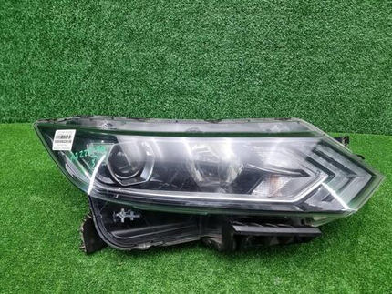 Фара правая Nissan Qashqai 2 j11 (17-23) галоген